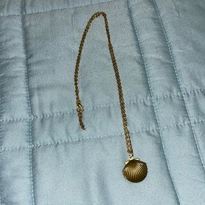 Gold Sea Shell locket